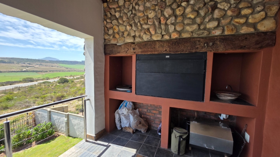 3 Bedroom Property for Sale in Reebok Western Cape
